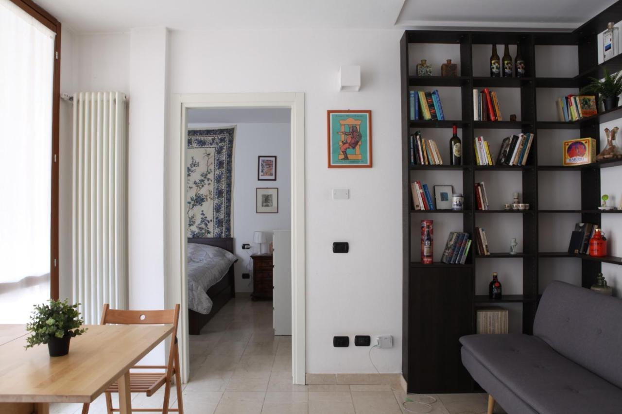 Terrace Apartment Close To Metro Station Mailand Exterior foto